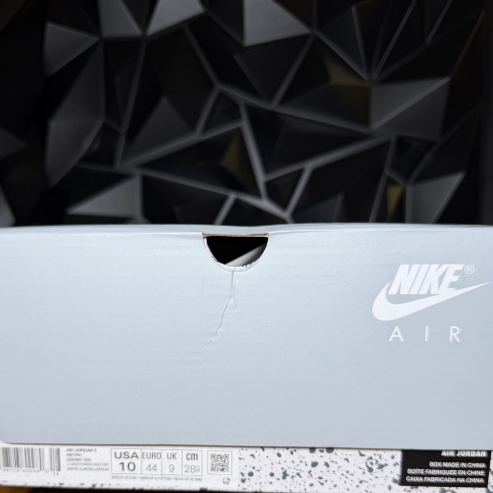 Jordan Retro 5 Cool Gray Sneakers - Picture 6 of 8